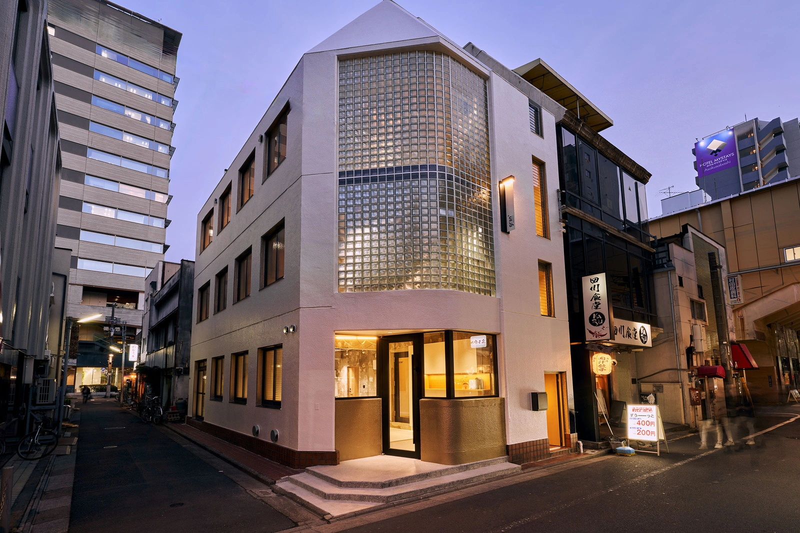 ReReC「gran＋ASAKUSABASHIプロジェクト」外観夜（施工後）