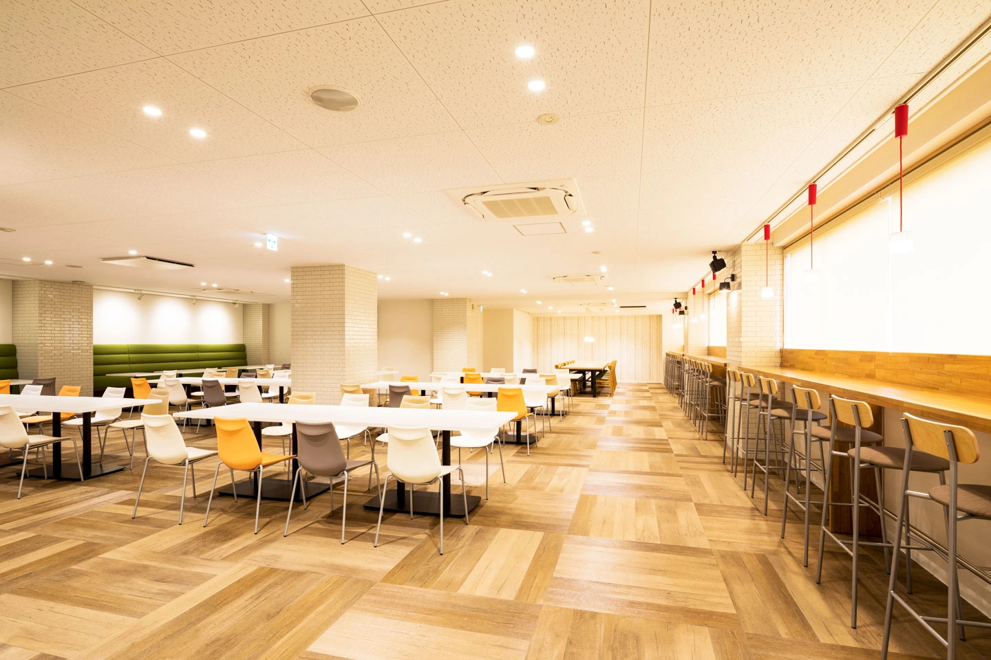 ReReC「松栄堂薫習館改修プロジェクト」食堂（施工後）