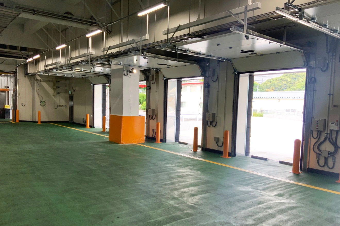 ReReC「横浜冷凍長崎工場改修プロジェクト」バース（施工後）